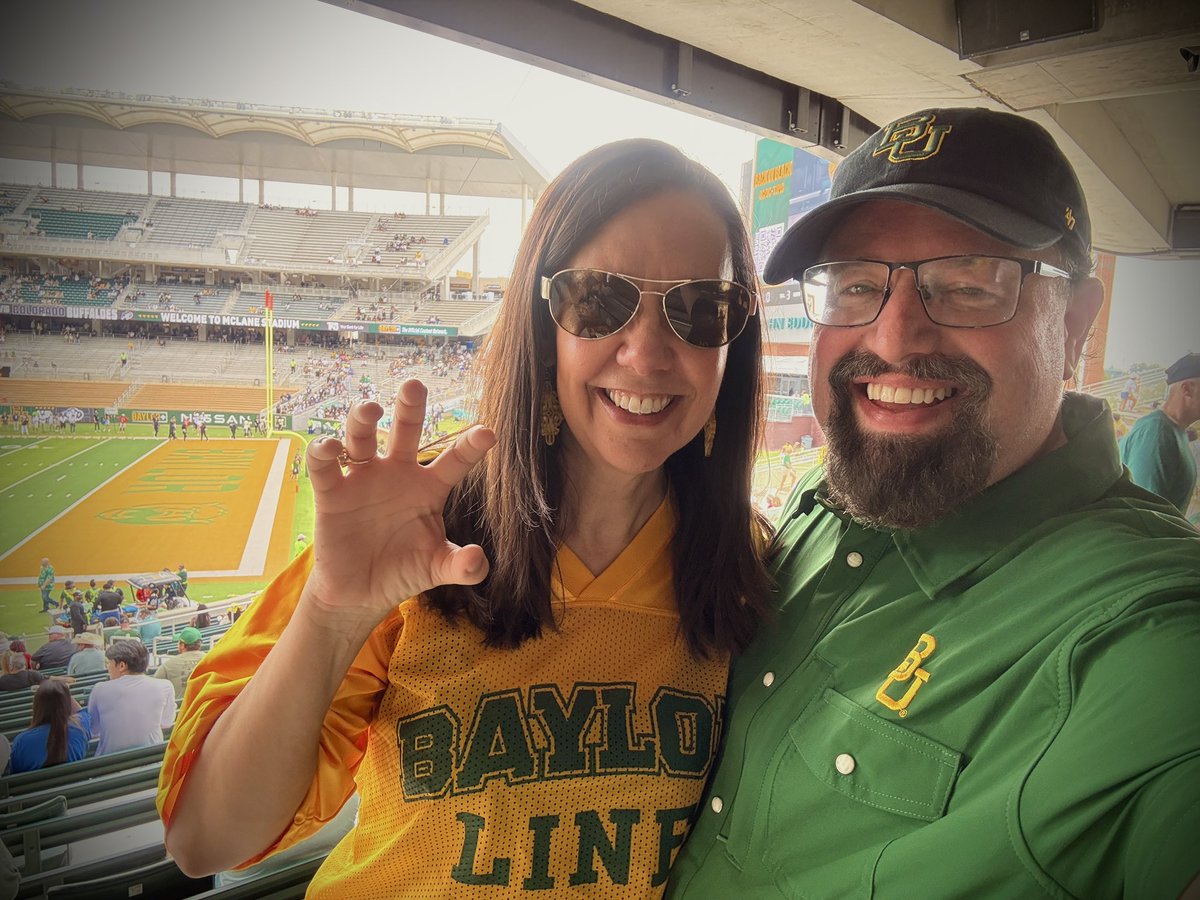 TreyMorris's tweet photo. It’s @Baylor Football Game Day!!! Let’s go BEARS!!! 🐻
#SicEm #SicEmBears #SicCO https://t.co/VPy1Pp64mP