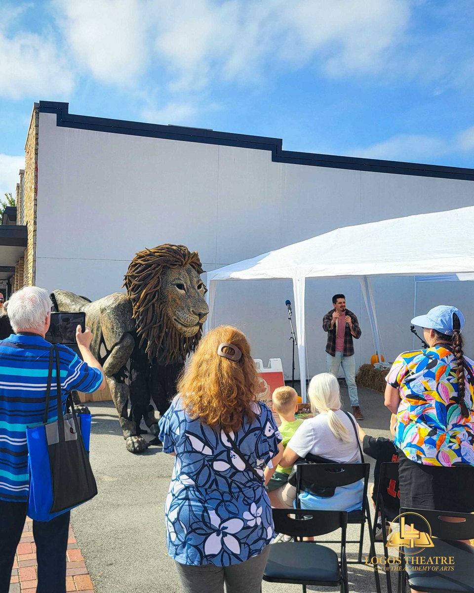 LogosTheatre's tweet photo. #AslanisontheMove in Downtown Branson!

Today we'll be back with another puppet from #TheLiontheWitchandtheWardrobe for another demonstration and pictures, 10AM-12PM (CDT)

This show is happening in Branson, MO until Dec 19! Tickets: https://t.co/cW0WgGG2Ew

#NarniaOnTour https://t.co/t8Cc8V2uRb