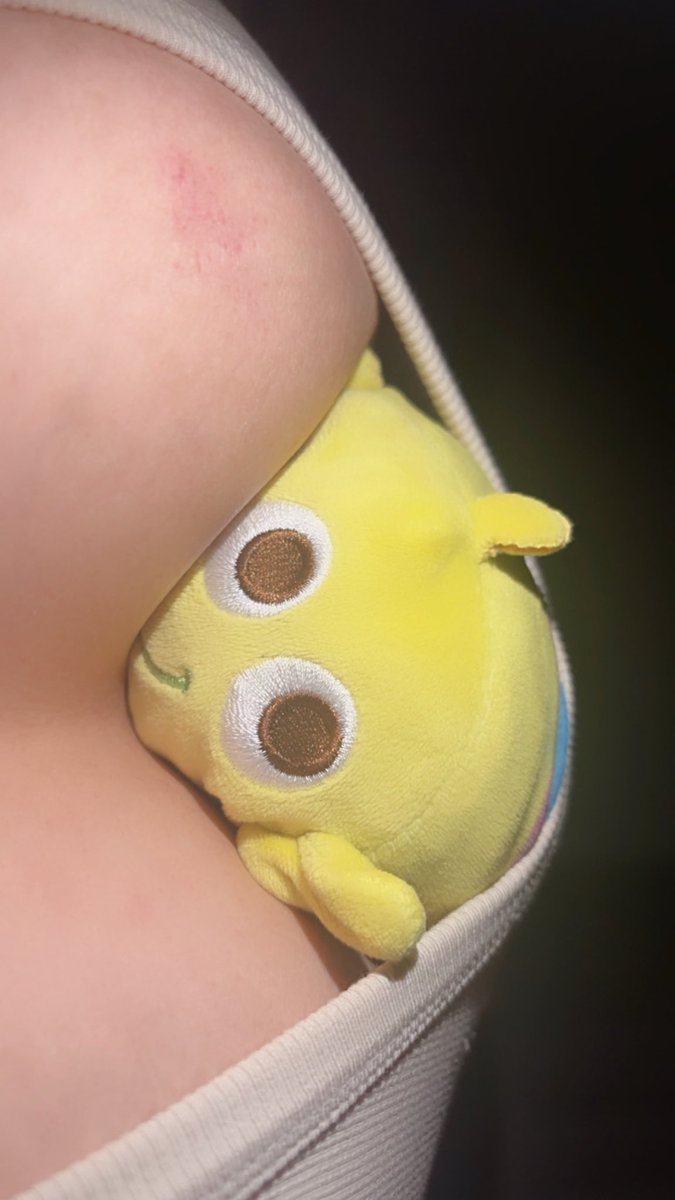 honeybeeee59's tweet photo. 我的三眼怪需要個溫柔🥺🥺 https://t.co/Cx1QkdbjiX