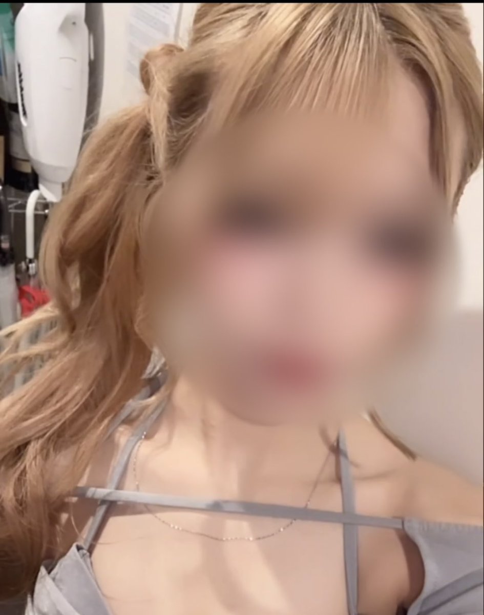 yaousama019's tweet photo. 普段100万使われてもアフター行かないキャバ嬢お持ち帰り
喘ぎ声うるさ過ぎて隣の部屋から壁ドンきた笑 https://t.co/8R4drrpput
