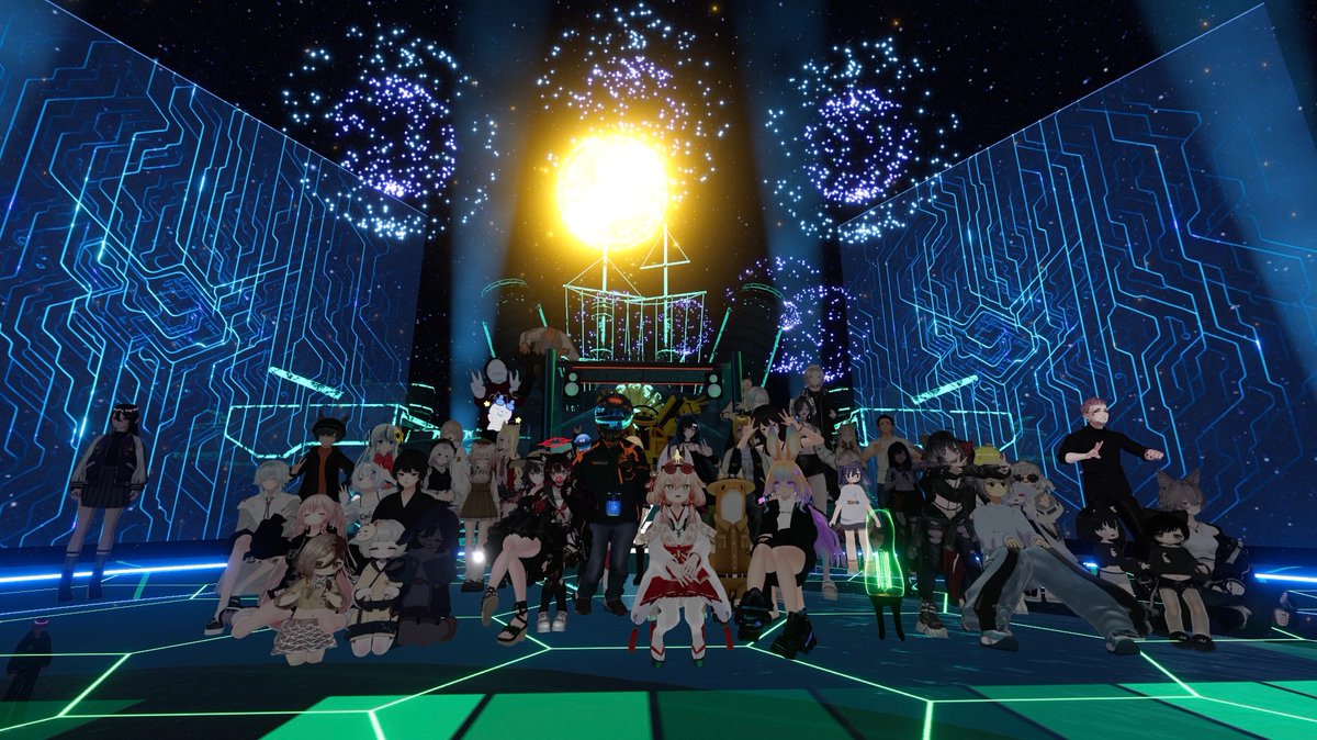 metasuka_vr's tweet photo. ＼ご参加ありがとうございました／
「SARUSHIMA SUMMER LAST」

DJ×花火の特別パフォーマンスはお楽しみいただけましたでしょうか？
本日のご感想やお写真はぜひ #メタスカVR で発信お願いします！

来年はリアル花火大会にもぜひお越しください🎆

#TONEVOK #VRChat https://t.co/n9HMflkHU7