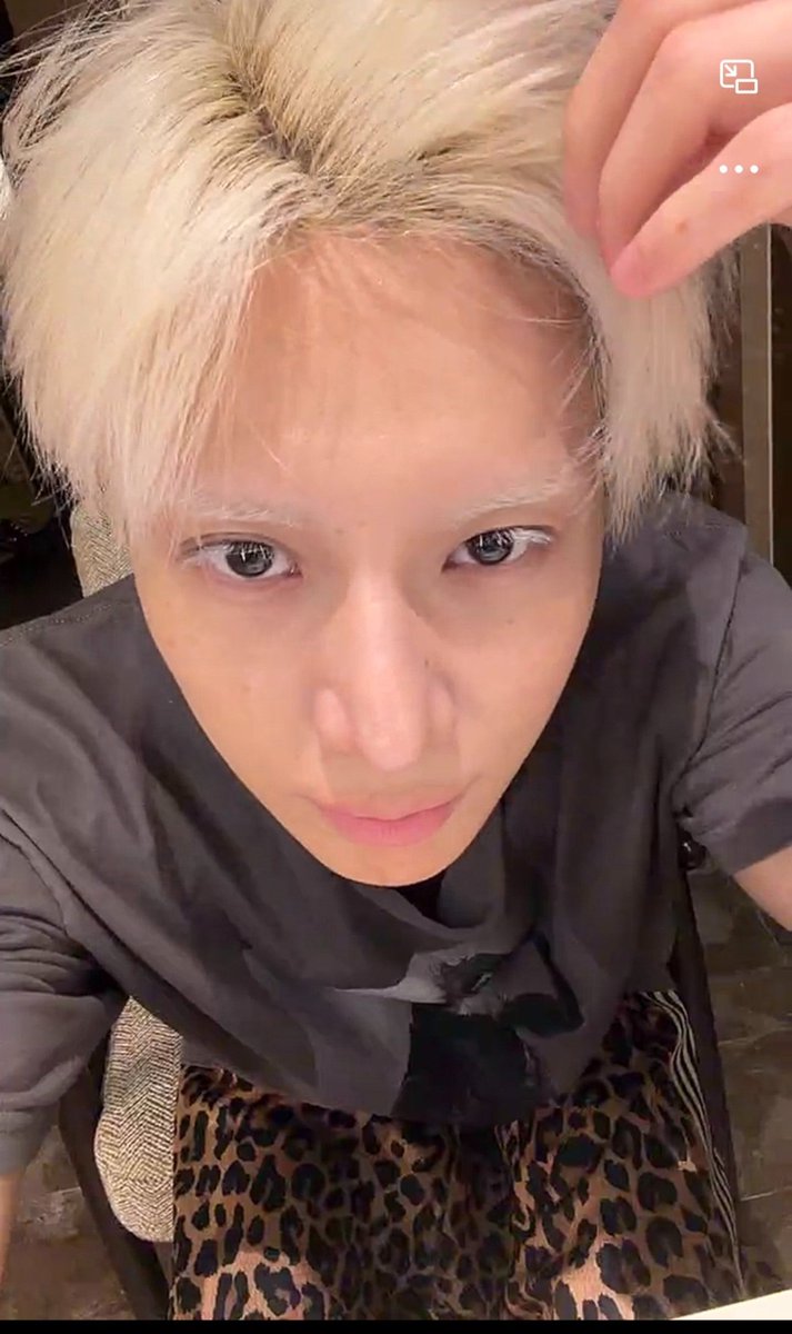 ssock_2's tweet photo. 아름다운 태민이를 봐 아름다워 https://t.co/00eqSXHyvd