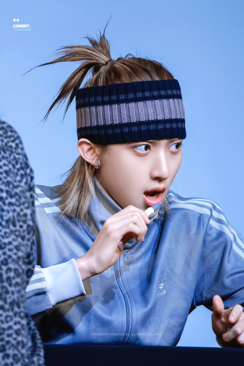 morelove_kr's tweet photo. 더티블론드에 눈썹 탈색까지
양키고딩 https://t.co/PfQbvKRz45