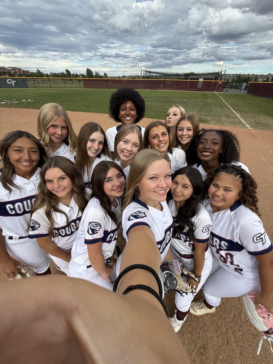 eviegillespie28's tweet photo. Game @ Grandview today! 12:00pm start time. #SKOCougs!!!
#softball #highschoolsoftball https://t.co/65bvHY1WFS