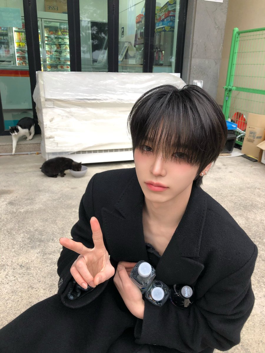 ohhamhh's tweet photo. 흑발……………🙍🏼‍♀️ https://t.co/FazFlaCCPA