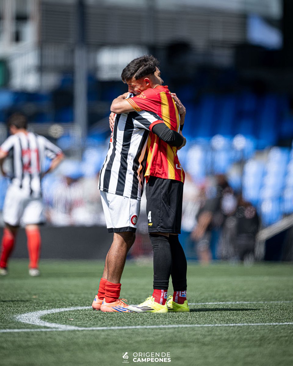 JuvenilesAUF's tweet photo. En el Charrúa, hubo acción de 𝘀𝘂𝗯-𝟭𝟵 entre Progreso y Miramar que repartieron un gol y un punto para cada lado 🤝🏻 https://t.co/7RFIDNDtE6