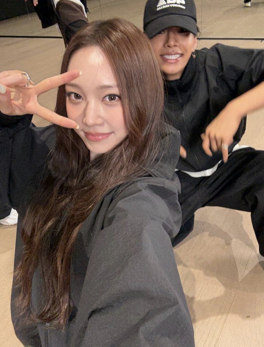 alldayzone's tweet photo. YOUNGSEO’S POST FOR TARZZAN’S BD https://t.co/YKewU73tuE