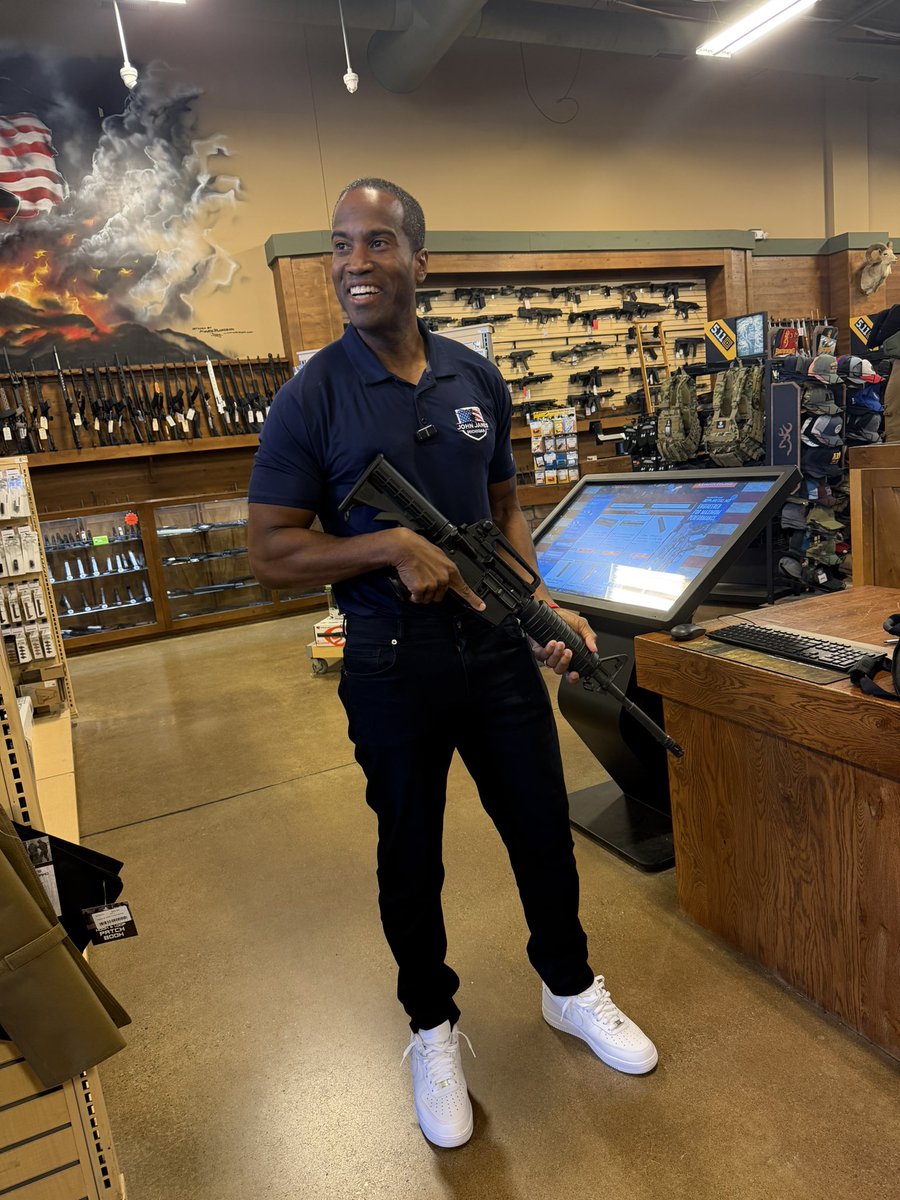 JohnJamesMI's tweet photo. Bought a new gun today at Huron Valley Guns. They asked for my ID before I could buy it — a simple requirement to exercise a constitutional right.

Makes sense, right?

But, when it comes to voting, asking for an ID is extreme? Make it make sense. https://t.co/i3n7cyprAM