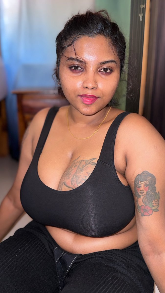 sakuradevi1vyp's tweet photo. Elakkiyaa new subscription post 

More exclusive content available 

DM for channal link https://t.co/Rho4qJ6Iyp