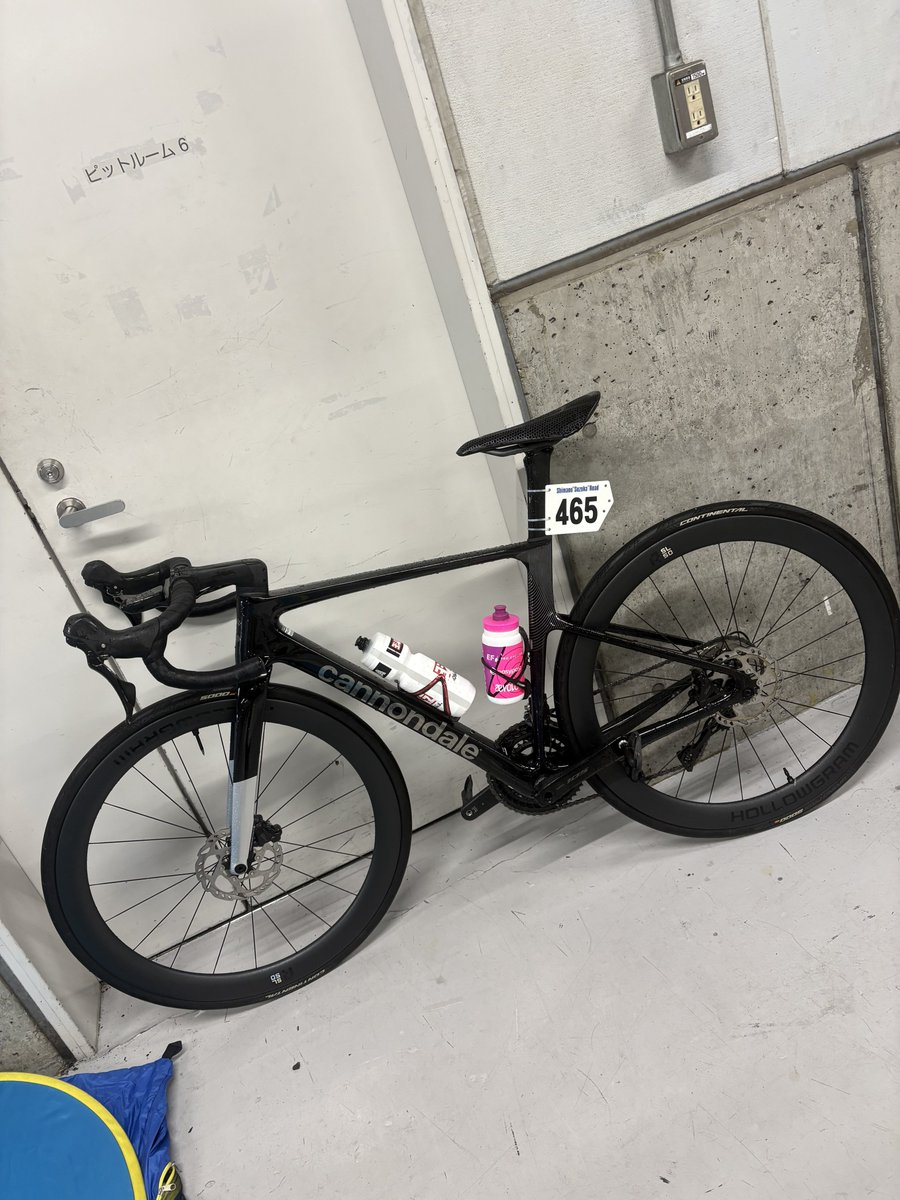 cocoro_55's tweet photo. シマノ鈴鹿2時間ソロに参加してきました！
404台中76位。24時間レース翌週でほぼ準備してない状況としては良い方かと思いますが、まだまだ上はいっぱい！再挑戦したいと思います🔥

今回はお馴染みDOG HOUSEの皆さん、そしてご支援いただいているハマIN自動車学校の教官の方と一緒に楽しんできました✨
自転車系有名人の方をいっぱい見れて、一緒に走れて大満足😄

雨の中お疲れ様でしたー！