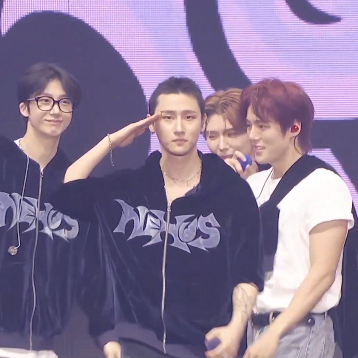 imxashie's tweet photo. i'm getting teary eyes again ㅠㅠ https://t.co/qyf7opo2YS