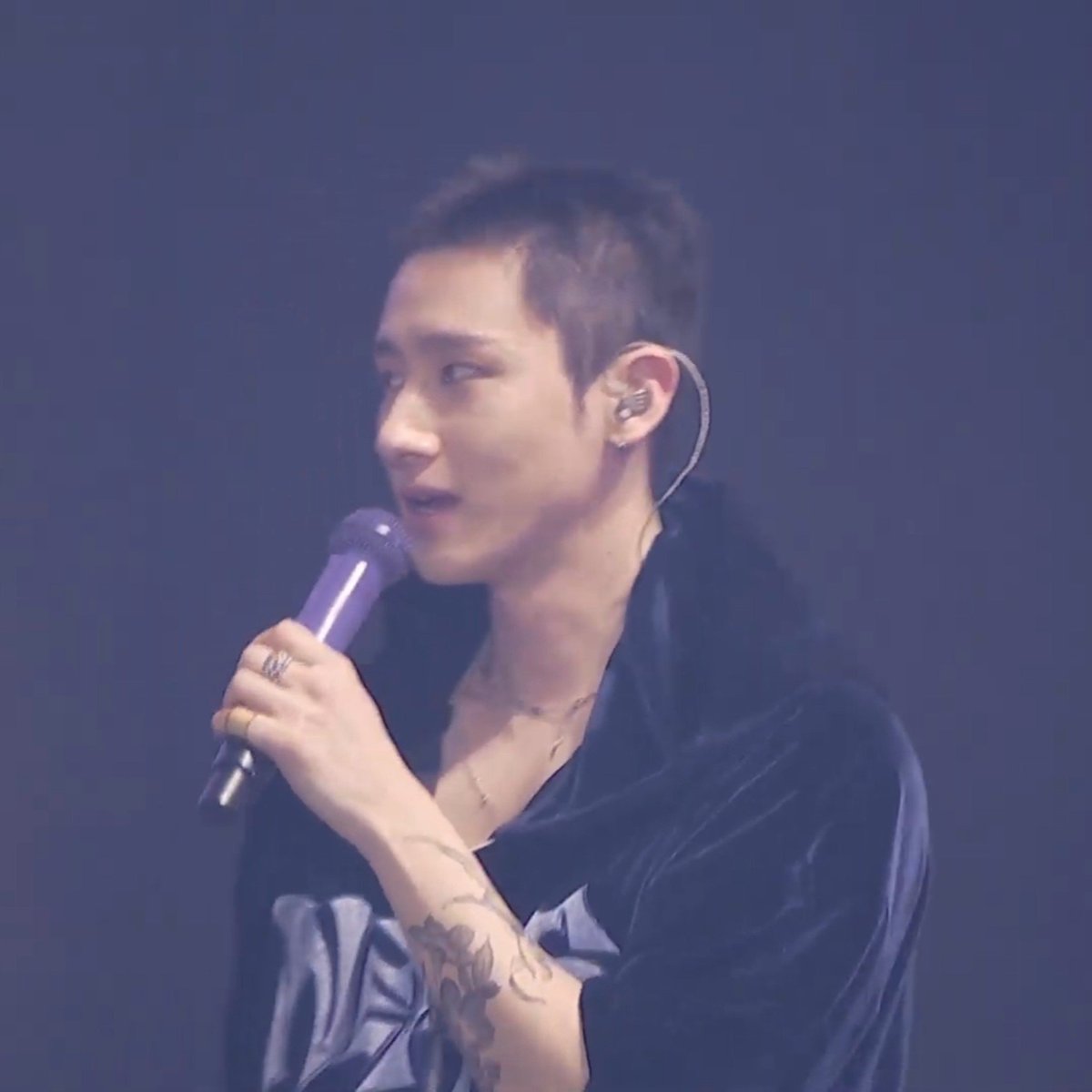 imxashie's tweet photo. i'm getting teary eyes again ㅠㅠ https://t.co/qyf7opo2YS