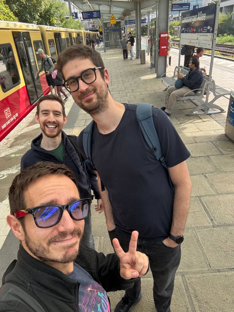 thebakerydev's tweet photo. We're all in Berlin today to bake something for you 🍰
Guess who's going to be our special guest for the weekend! https://t.co/WsP1gNfSR6