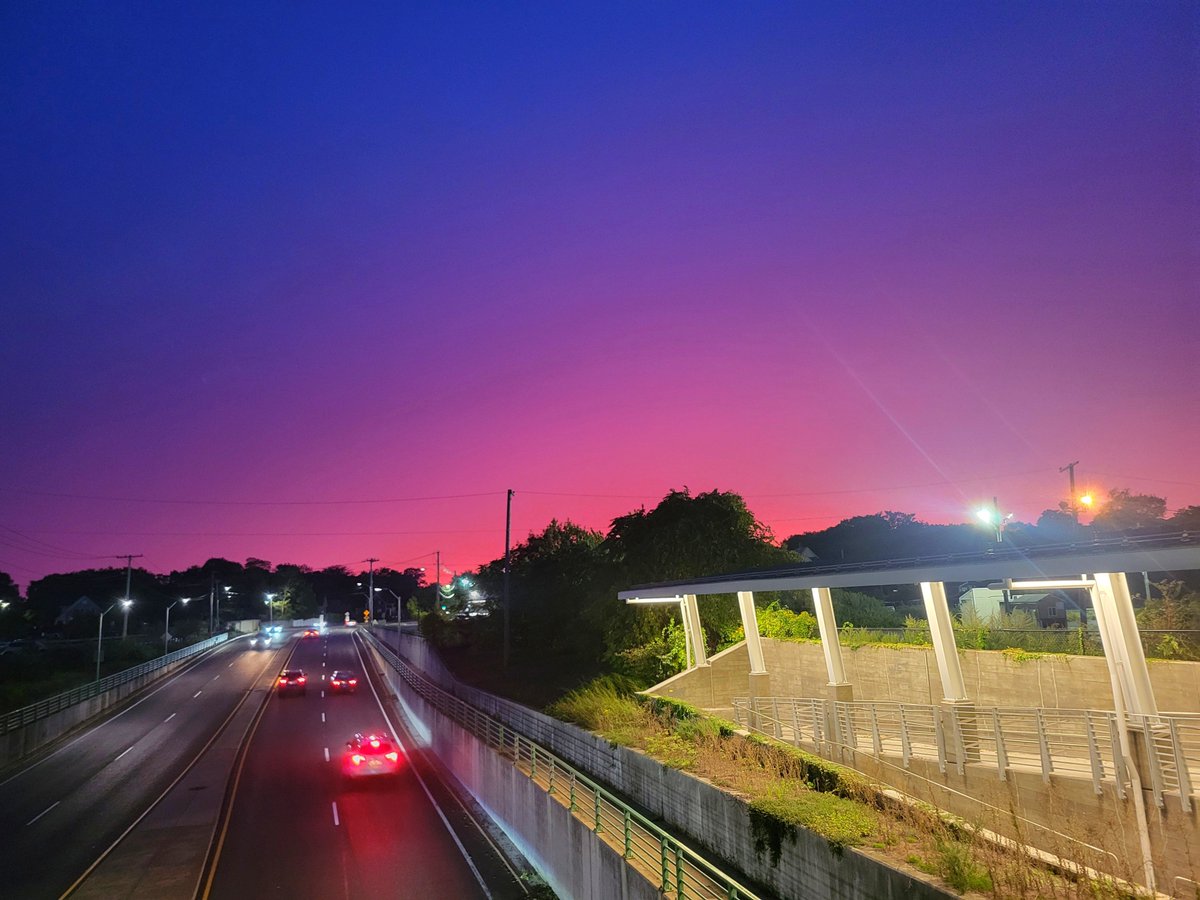 s0u1bound's tweet photo. sky from last night . my life a movie fr ,, https://t.co/MZBjWg02ne