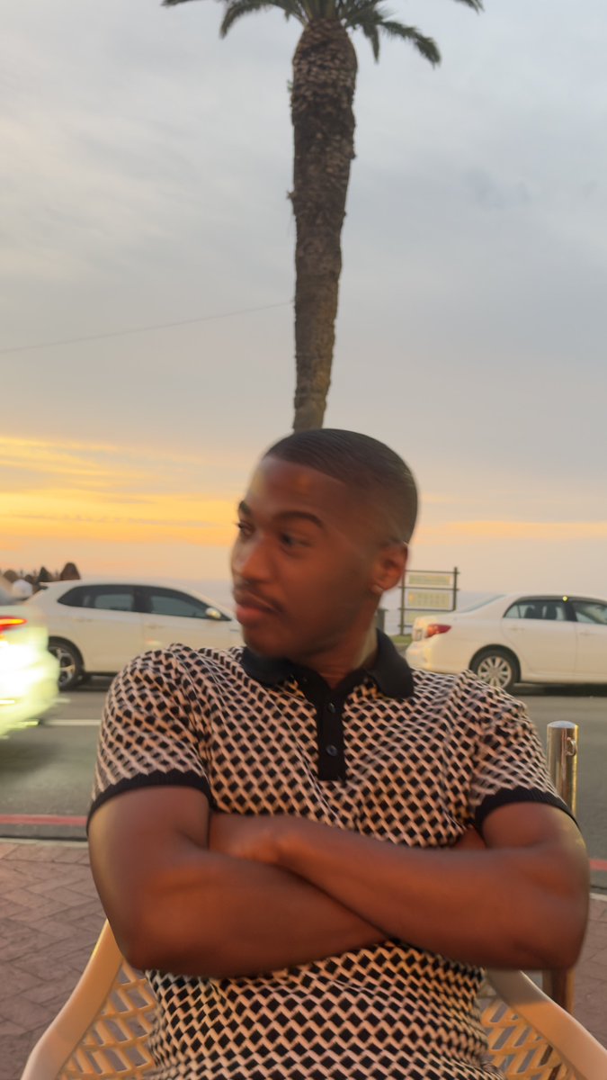 AzaluveeeSoga's tweet photo. Beautiful Sunsets ☀️ https://t.co/TwemHqa1Im