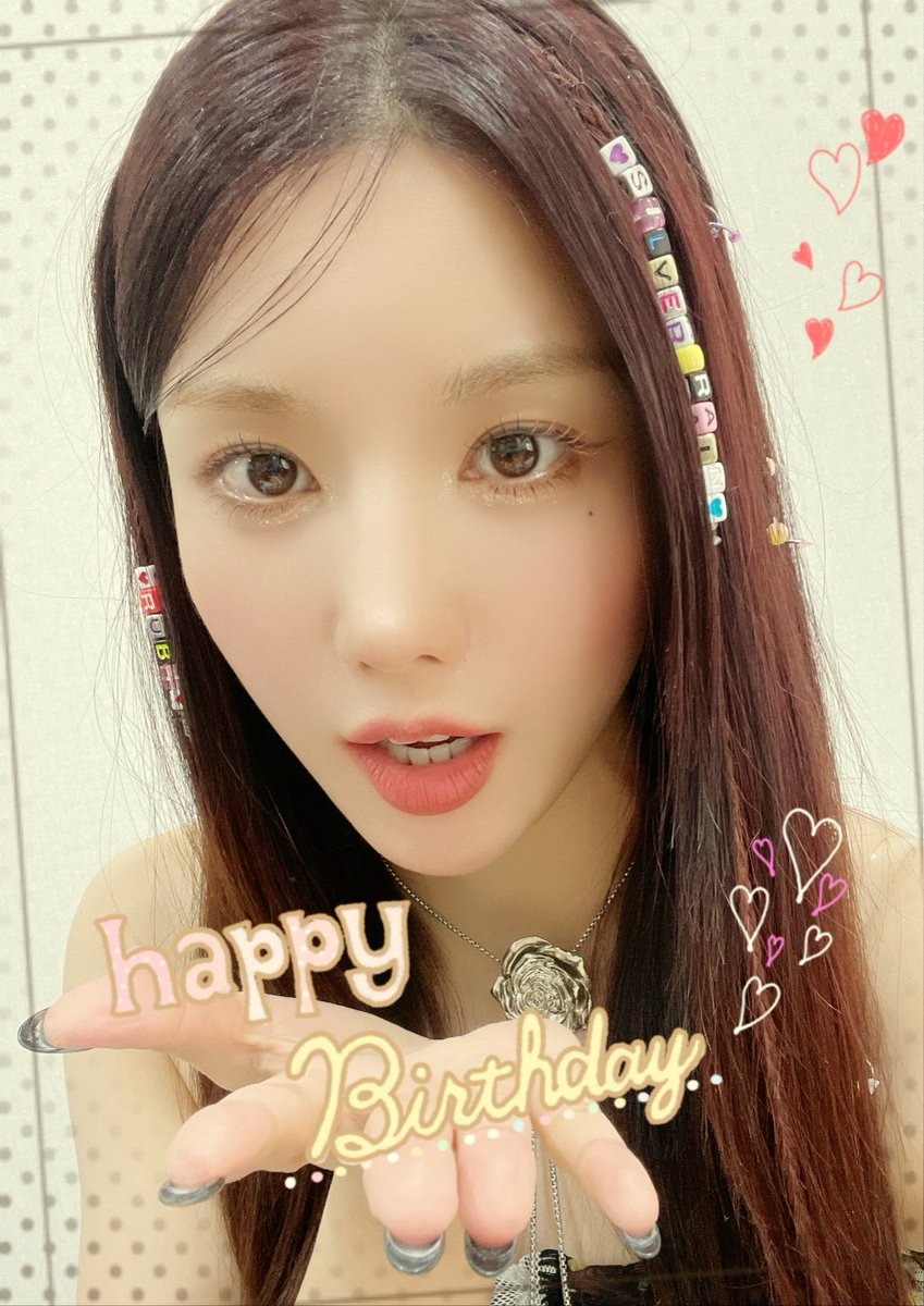 komugi2824's tweet photo. ウンビちゃんHappy Birthday😊🎂🎉
#은비와_함께하는_매일이_데자부
#Dive_In_With_Eunbi https://t.co/BEHzzpfm1A