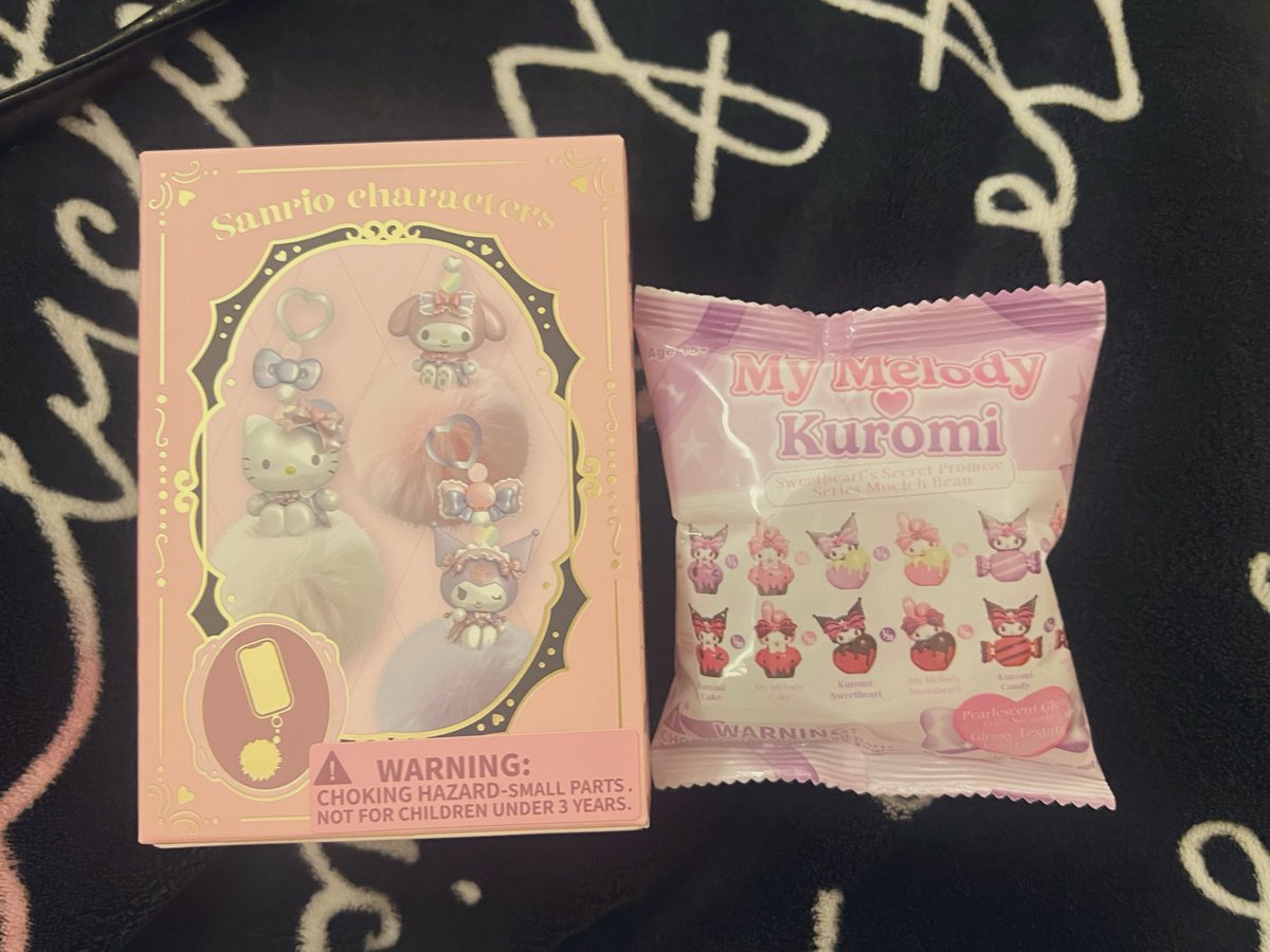 fujocupcake's tweet photo. blind boxes i Shall open After my first shift at my new job Tmw https://t.co/yhW6xXsIlr