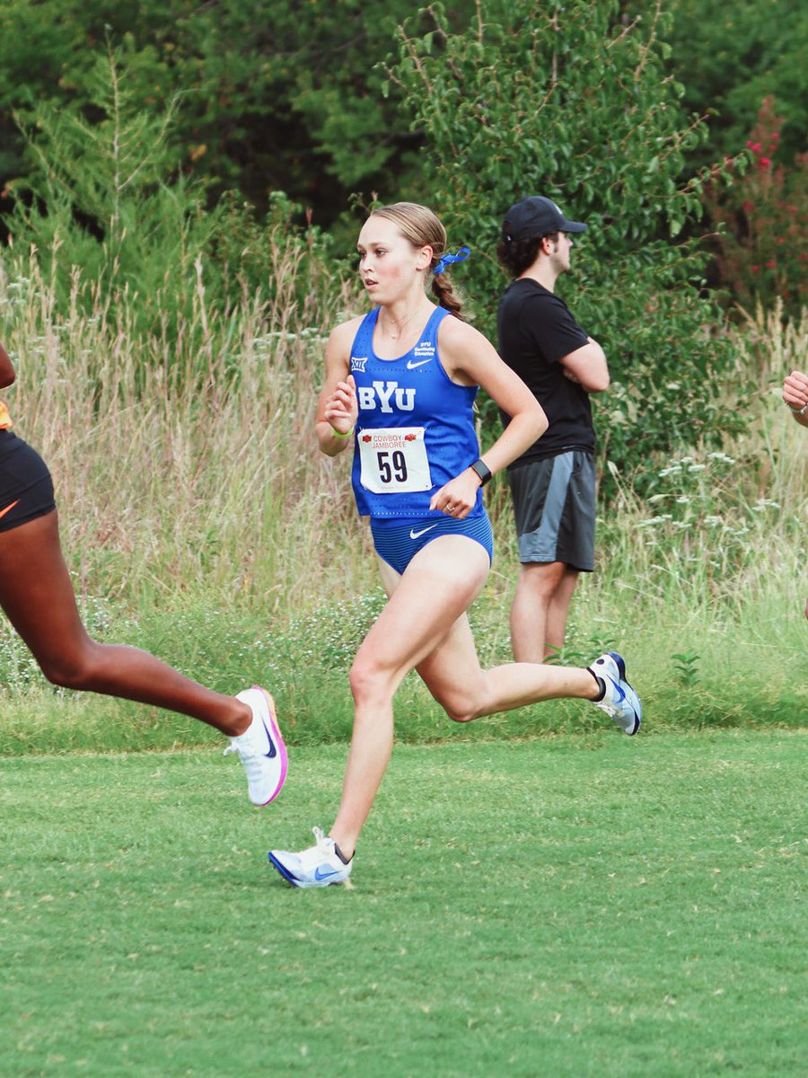 BYUTFXC's tweet photo. BYU TAKES THE W!!!!! 👑

The women’s team had all 5 scorers within the top 10 to score a 32 and take first at the Cowboy Jamboree today! 🙌 https://t.co/gA7bcCAM6U