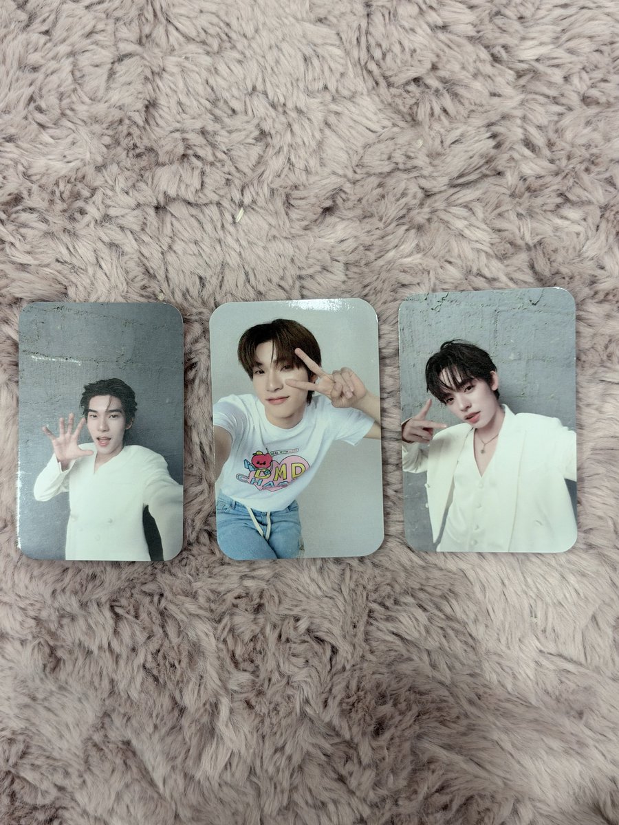 dearrinxs's tweet photo. เซลฟี่แรนด้อม โฟโต้การ์ด ตี๋ตี๋ป๋อ
ใบละ 100 ค่าส่ง 50
เหมา 3 ใบ ส่งฟรี https://t.co/OdQ8lExRAO