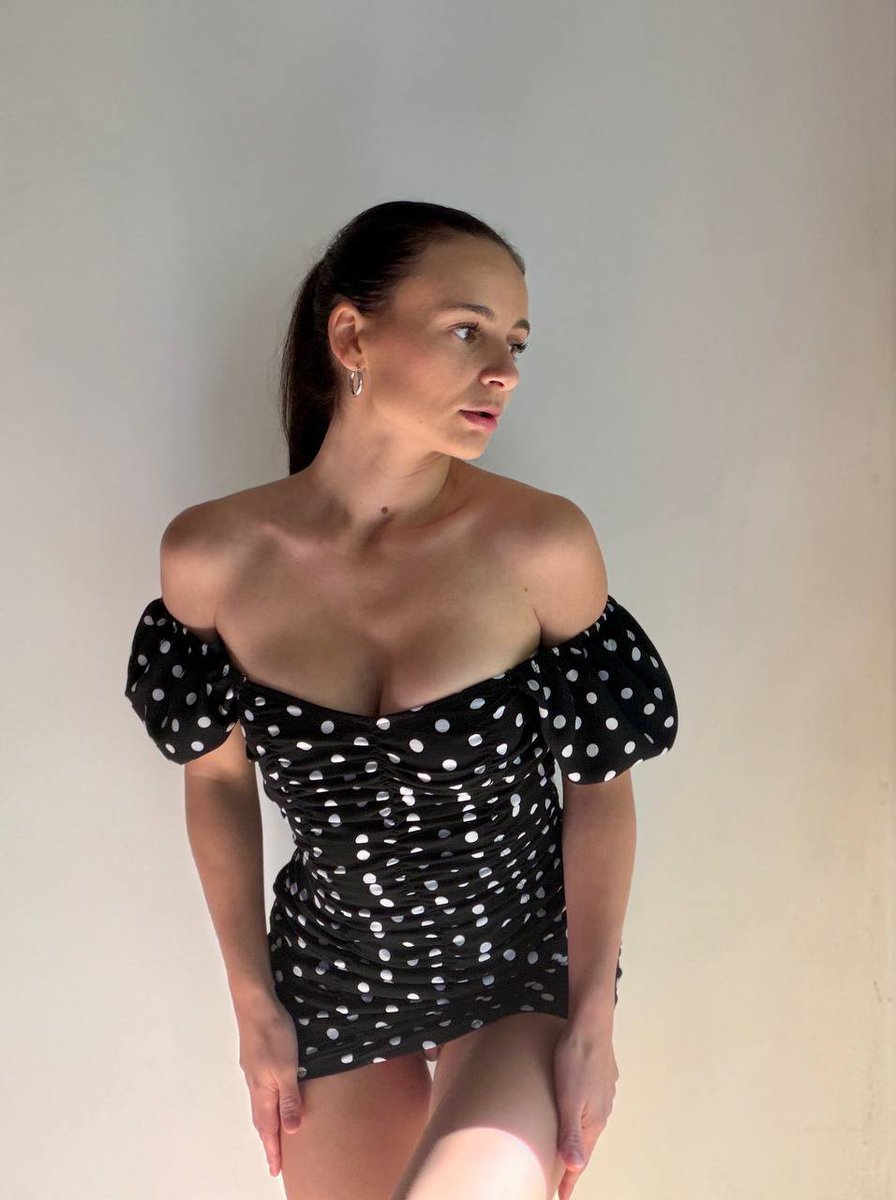 katelgxdr's tweet photo. 🌹📩❤️☀️
#хтивка #хтивіфото #SexyMonday #SexualMonday #MondayMood #OnlyFans #OnlyFansCreator https://t.co/6Dt3PMnZtB