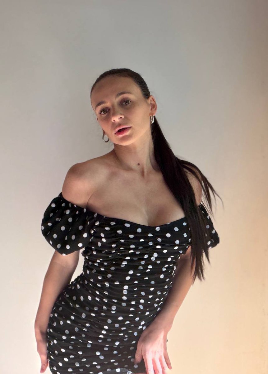 katelgxdr's tweet photo. 🌹📩❤️☀️
#хтивка #хтивіфото #SexyMonday #SexualMonday #MondayMood #OnlyFans #OnlyFansCreator https://t.co/6Dt3PMnZtB