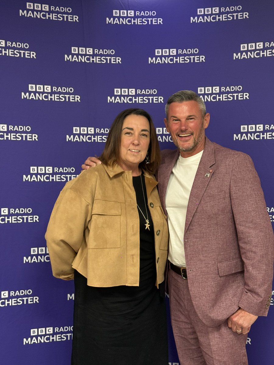 CarlAustinBehan's tweet photo. It was an absolute privilege to be one of the Guest judges for the @BBCRadioManc #makeadifferenceawards Every single one of the nominees were incredible in their own right and all worthy winners. Congratulations to everyone who was nominated 👏👏👏 🩷x https://t.co/smIdn8Xj0Q