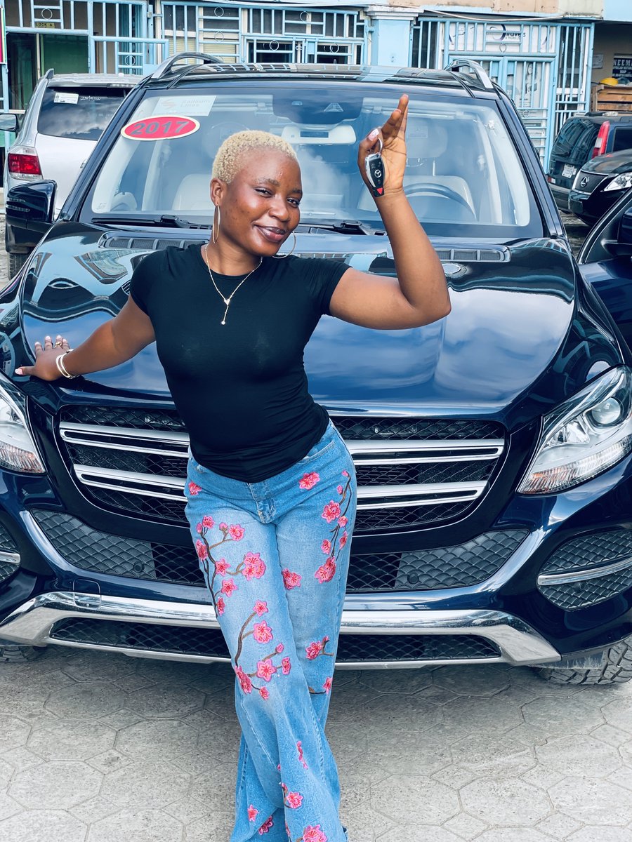 OneModupe's tweet photo. Get in jor💃💃💃💃
I finally got my own dream car by myself🤲
Thank you Elon🎉🎉🎉🎉 https://t.co/jkML37qApy