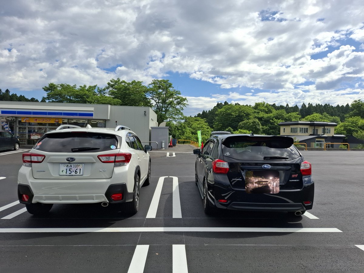 garage910's tweet photo. ちなみに前に僕が乗っていたインプレッサスポーツはまだまだ走り続けるようです(1年半前に仲良い友人が引き継いてくれて今回の車検も通すらしい)

たぶんそろそろ20万キロ https://t.co/mUXkygS8ae