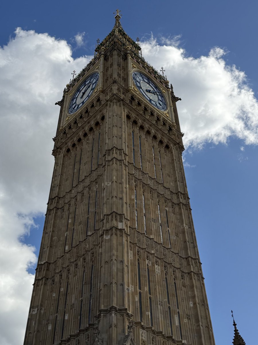 RobertR6767's tweet photo. It was a trip of a lifetime!!
London https://t.co/RHVgjaTu5z