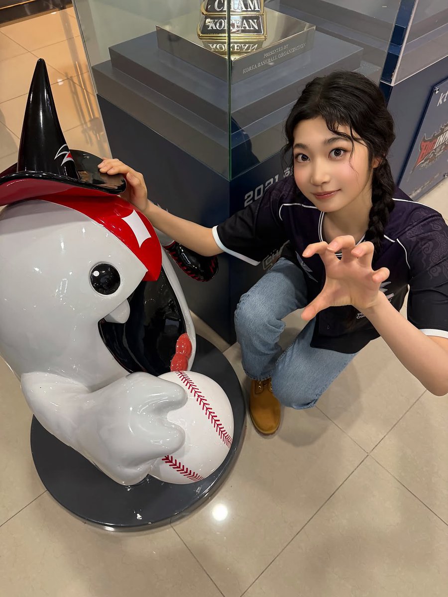 SakiFrance's tweet photo. ➵ INSTAGRAM ⋆ 26.09.26

SAKI sur le compte Instagram du groupe @/tuide_abd : ⚾️

#SAKI #사키 #TUIDE #투이드 https://t.co/SUgo7ir1oz