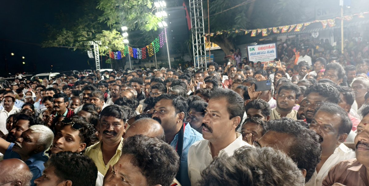 IPSenthil's tweet photo. கழக தலைவர் திராவிட மாடல் நாயகர் மாண்புமிகு அண்ணன் @mkstalin அவர்களின் ஆதரவுடன் தாராபுரம் சட்டமன்றத் தொகுதி இடைத்தேர்தலில் மதச்சார்பற்ற முற்போக்கு கூட்டணி திராவிட முன்னேற்றக் கழகத்தின் சார்பில் போட்டியிடும் நம் கழக வெற்றி வேட்பாளர் திருமதி.சுகன்யா அவர்களை ஆதரித்து உதயசூரியன் சின்னத்தில் எங்கள் எதிர்காலம் கழக இளைஞர் அணி செயலாளர் சட்டப்பேரவை எதிர் கட்சி தலைவர் மாண்புமிகு அண்ணன் @Udhaystalin அவர்கள் தாராபுரம் கிழக்கு ஒன்றியம் கொளத்துப்பாளையம் பேரூராட்சியில் பரப்புரை மேற்கொண்ட போது.
@IPeriyasamy_ 
@r_sakkarapani