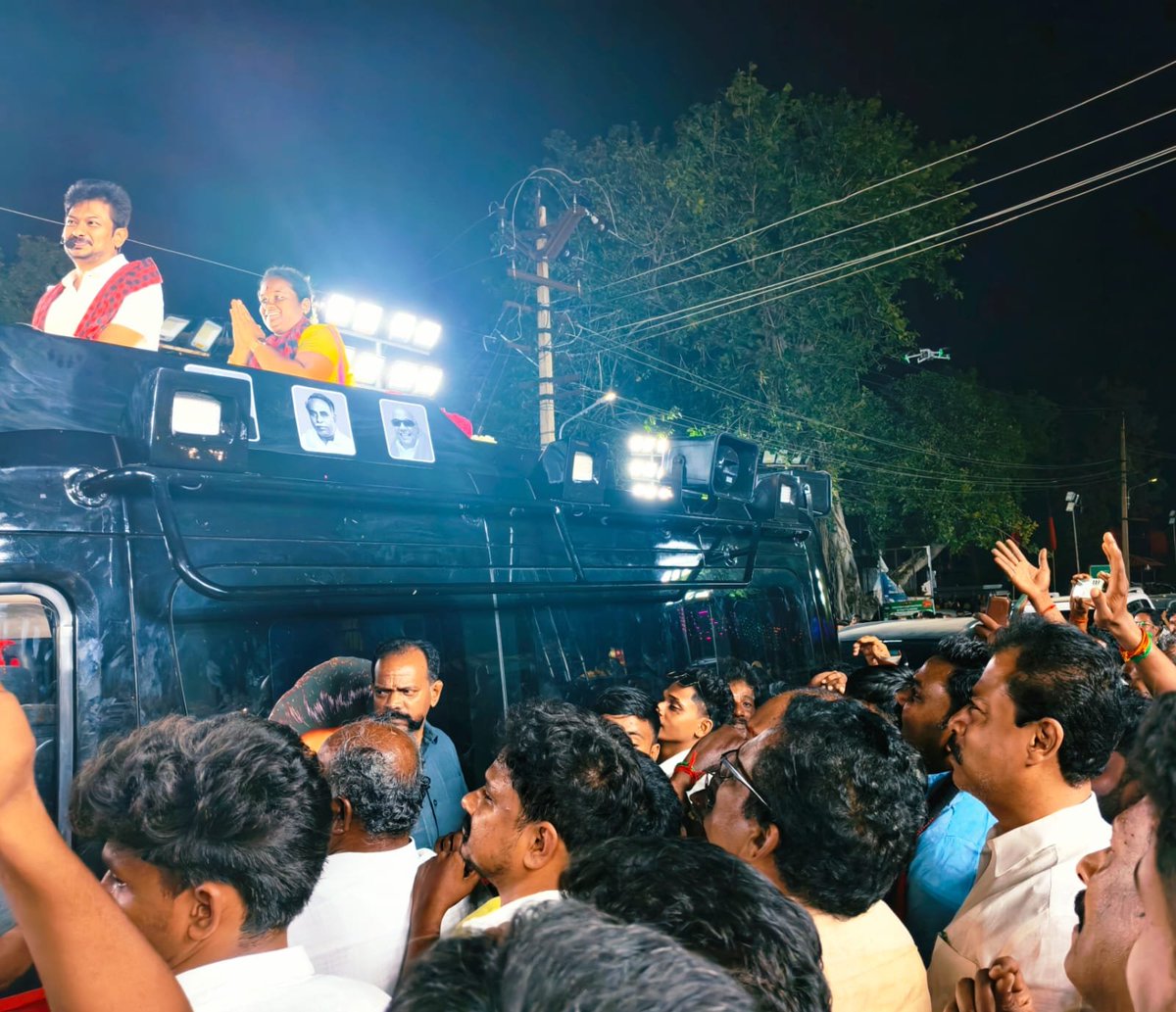 IPSenthil's tweet photo. கழக தலைவர் திராவிட மாடல் நாயகர் மாண்புமிகு அண்ணன் @mkstalin அவர்களின் ஆதரவுடன் தாராபுரம் சட்டமன்றத் தொகுதி இடைத்தேர்தலில் மதச்சார்பற்ற முற்போக்கு கூட்டணி திராவிட முன்னேற்றக் கழகத்தின் சார்பில் போட்டியிடும் நம் கழக வெற்றி வேட்பாளர் திருமதி.சுகன்யா அவர்களை ஆதரித்து உதயசூரியன் சின்னத்தில் எங்கள் எதிர்காலம் கழக இளைஞர் அணி செயலாளர் சட்டப்பேரவை எதிர் கட்சி தலைவர் மாண்புமிகு அண்ணன் @Udhaystalin அவர்கள் தாராபுரம் கிழக்கு ஒன்றியம் கொளத்துப்பாளையம் பேரூராட்சியில் பரப்புரை மேற்கொண்ட போது.
@IPeriyasamy_ 
@r_sakkarapani