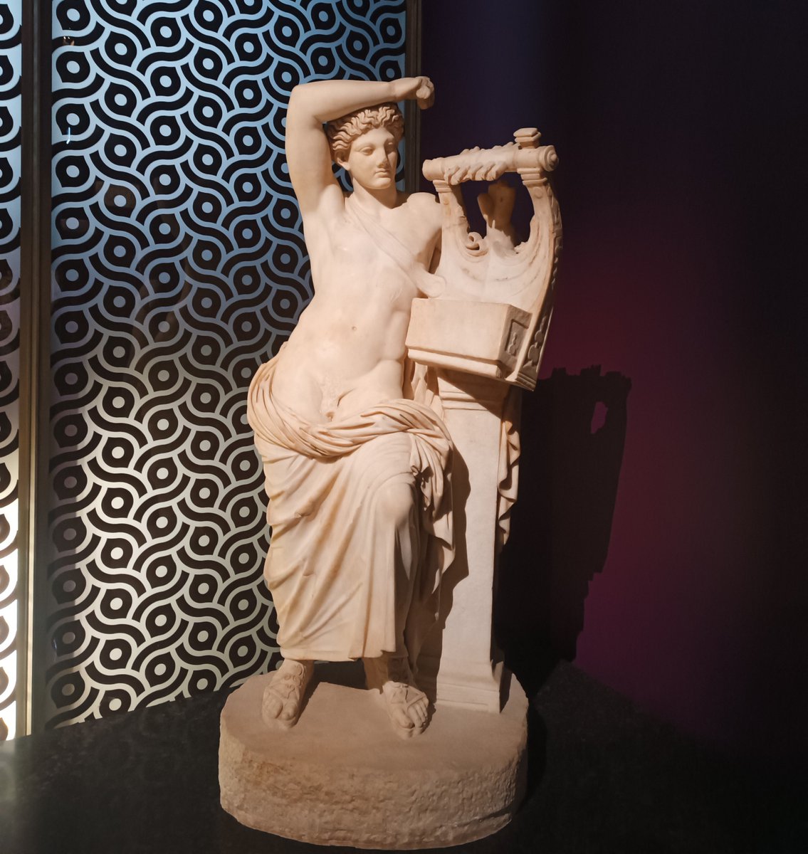 raspberytimee22's tweet photo. apollo &amp; hermaphrodite https://t.co/bHMRvD8IbR