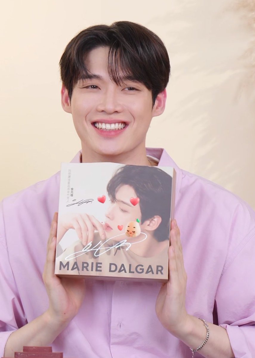 kimyoonsik_vn's tweet photo. 🎬 Upcoming Activities

Yoon Sik:
“First of all, as an actor, I’m working hard and focusing on practicing my acting so that I can meet everyone again through really good projects.

I’ll continue to work even harder as an actor and try to bring you better projects in return for all the love and support you’ve given me.

And as everyone already knows, I’ll also be going to Paris next week.

Besides that, I’m also planning to meet everyone and greet you through many different images and activities.

Please look forward to it a lot.”

#김윤식 #KIMYOONSIK #金允植