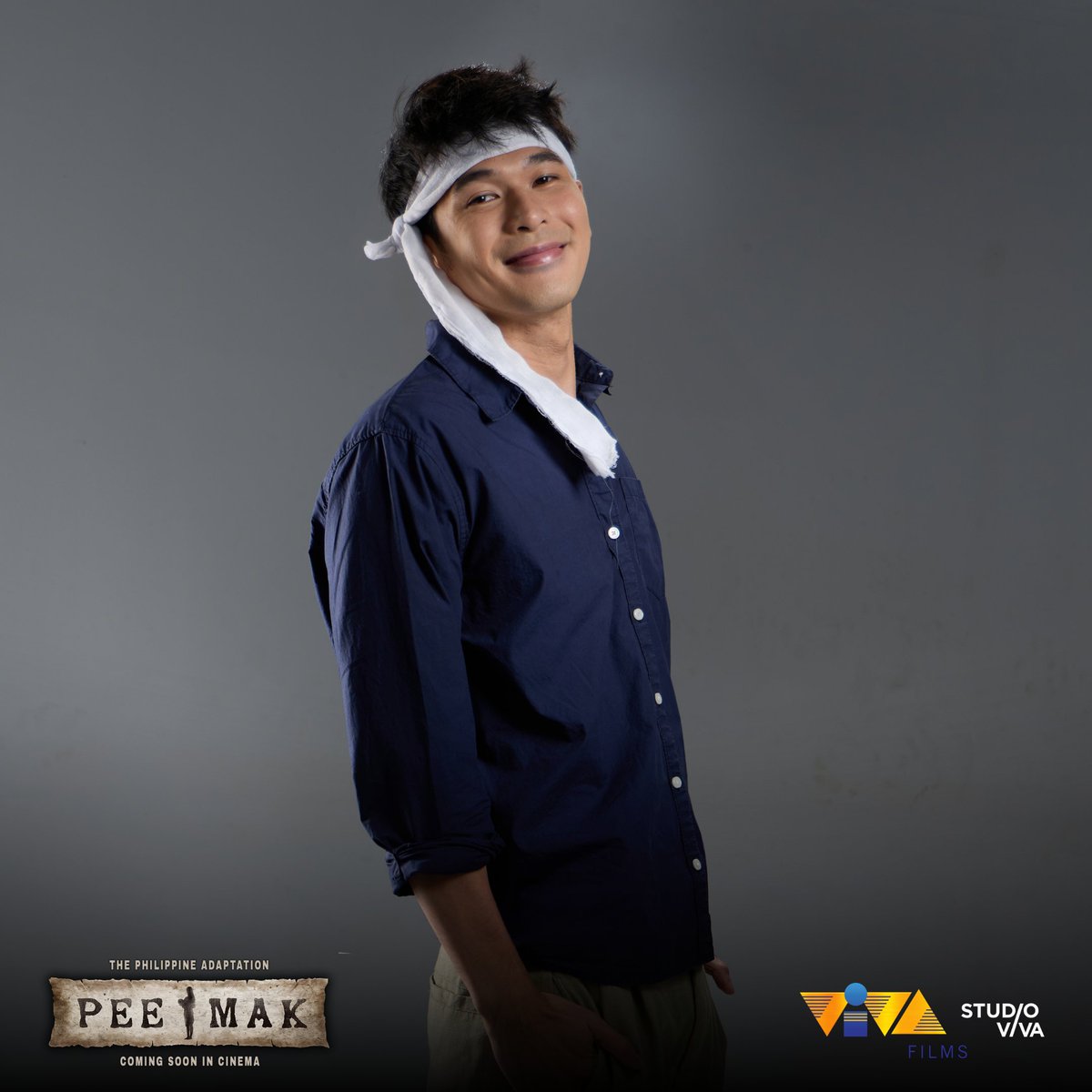 StudioVivaPH's tweet photo. Wilbert Ross as Mak in the Philippine adaptation of PEE MAK!

𝗣𝗘𝗘 𝗠𝗔𝗞 starring #WilBea, Bea Binene and Wilbert Ross 💛 Kasama sina Vandolph, TJ Valderrama, Jairus Aquino, and introducing Gian Bernardino!

Directed by Victor Villanueva, DGPI

𝗢𝗖𝗧𝗢𝗕𝗘𝗥 𝟭𝟰 in cinemas https://t.co/RbyncXtsAU