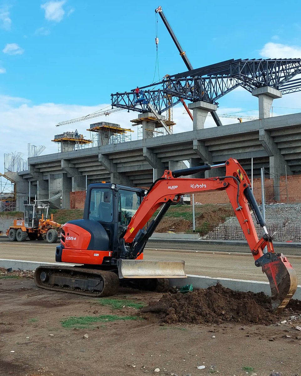 gracedavis752v0's tweet photo. Construction work in progress. https://t.co/CLEWGuvhWm
