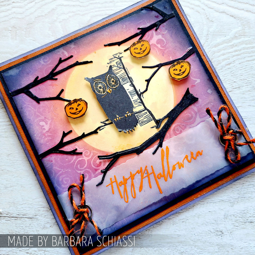 stampers_anon's tweet photo. 🦉✨ Whooo’s stealing the spotlight? @barbarayaya puts the quirky owl from @tim_holtz CMS198 center stage against a dreamy moonlit mix of pink, purple + orange, framed by black branches, dangling jack-o’-lanterns + knotted string details. 🎃🖤✨

#timholtz #stampersanonymous https://t.co/W1vOFKcuO4