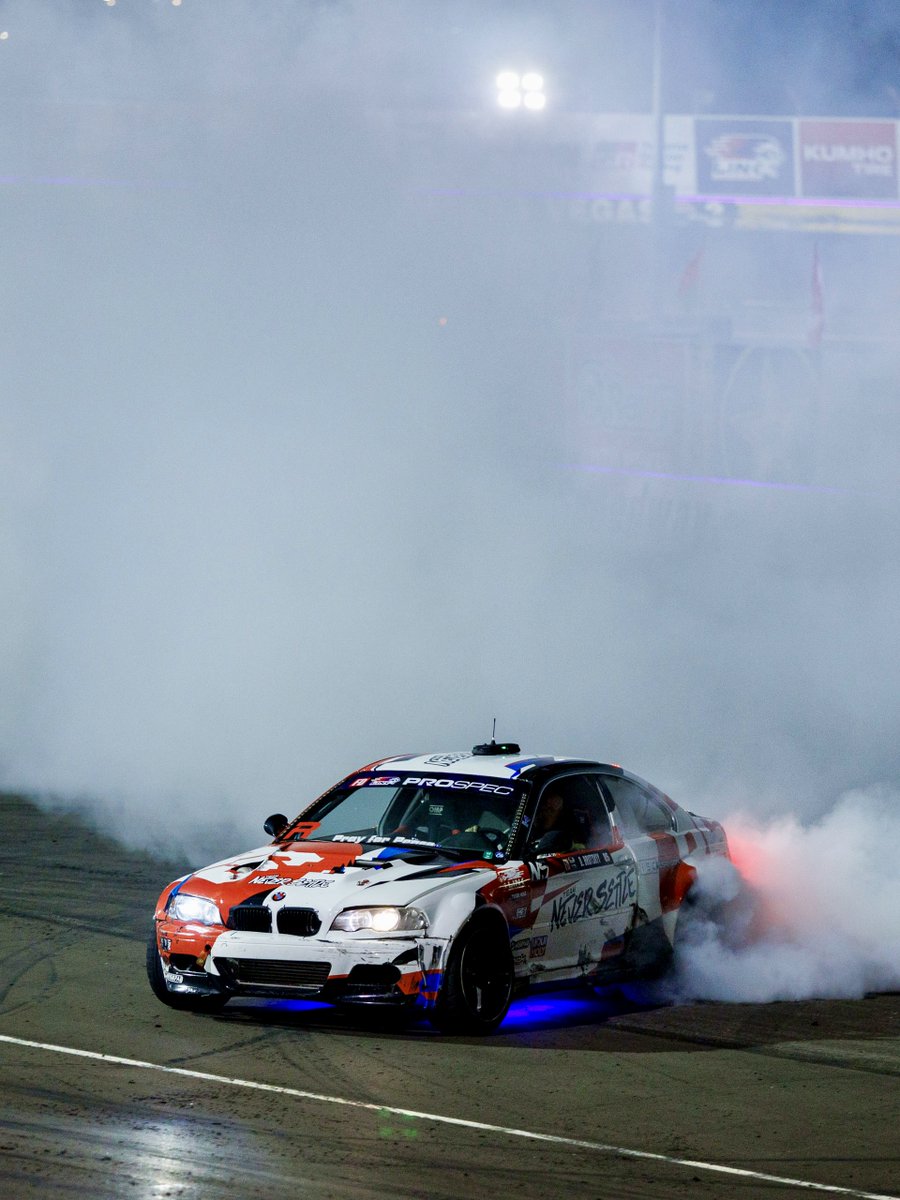 FormulaDrift's tweet photo. About last night. ๐ง๐พ
The 2026 @Link_ECU PROSPEC title belongs to Dmitriy Brutskiy. ๐พ
#FormulaD #FormulaDRIFT #FDLV https://t.co/BDo61ca87y