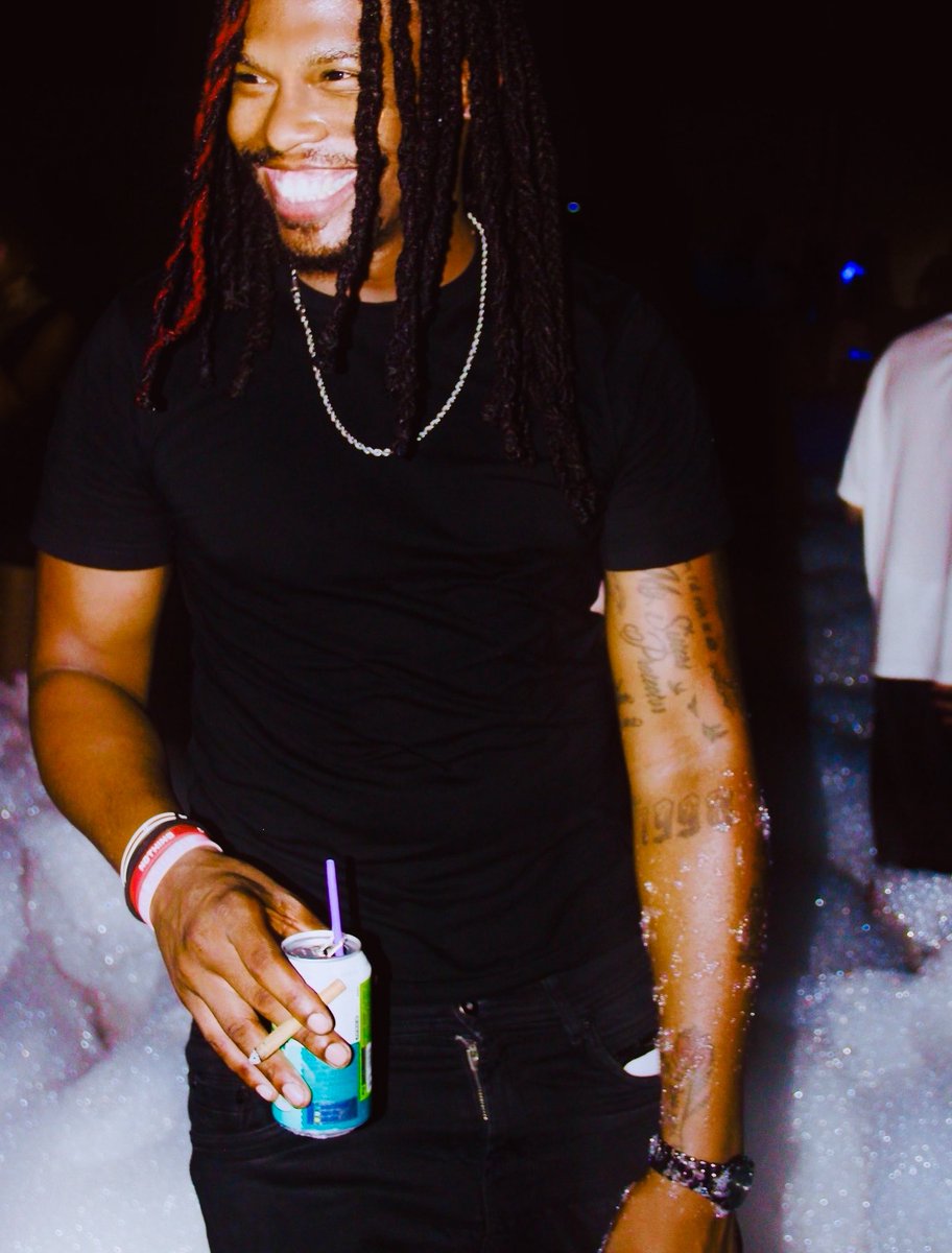 kaythemenace's tweet photo. S.O. CEO 🖤 https://t.co/Yvvp41vLzD

📸: @luhakh

full post on IG 💯
#FREEKTM 🖤 https://t.co/GZkpdJCnki