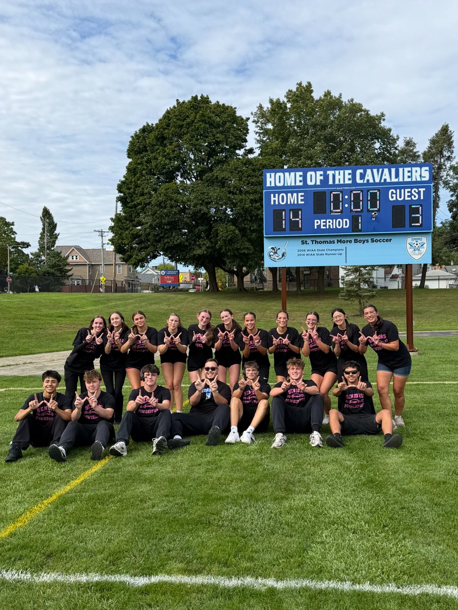 STMCavaliers's tweet photo. Powderpuff Showdown๐
The juniors and seniors hit the field for some friendly Homecoming competition, but there could only be one winner...Congratulations to the Seniors on taking the win๐๐
#STM #Cavaliers #STMStrong #Powderpuff #HomecomingWeek https://t.co/vpgVGOxvdF