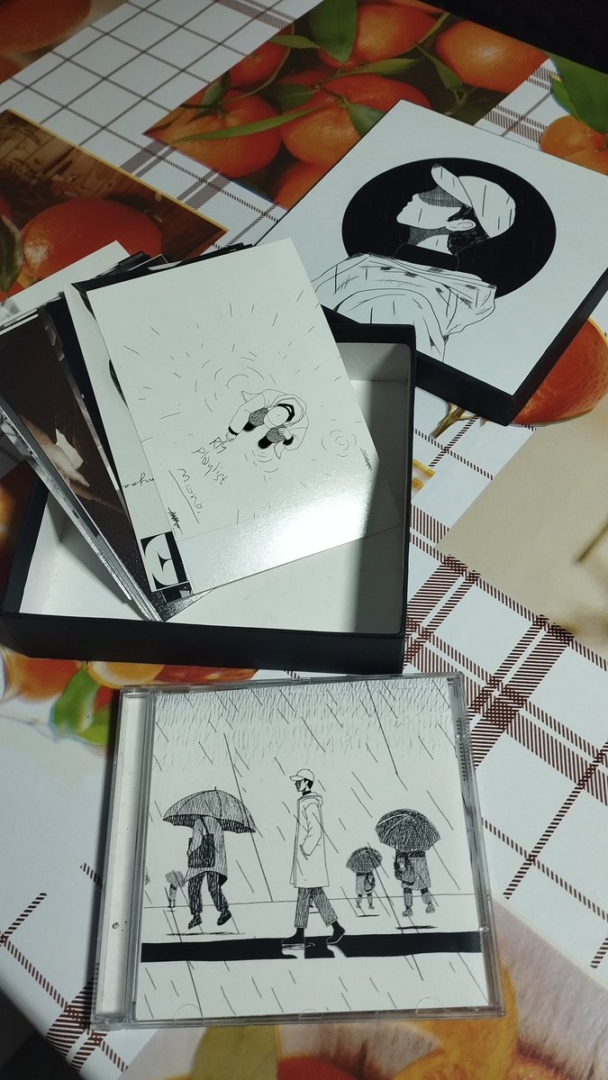 renjunnieoreo's tweet photo. + Todos os fanmades que tenho (mini almofada, photocards de tamanhos diferentes, chaveiros, bottons, treco de decorar, quadrinho de parede) https://t.co/oRi0wBFANE