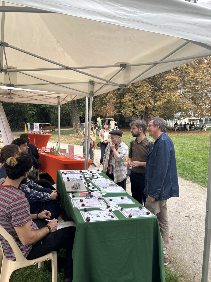 ToutpourLille's tweet photo. 6e édition de « Tous ensemble pour le bien-être animal » à la ferme Marcel Dhénin de #Lille ! Stands &amp; animations pour la protection animale, en présence de @standendievel1 @Martin_davidb, Manon Barges et @aneth_hembert 
👏 aux associations &amp; services mobilisés ! https://t.co/3Qf71R8dZ4