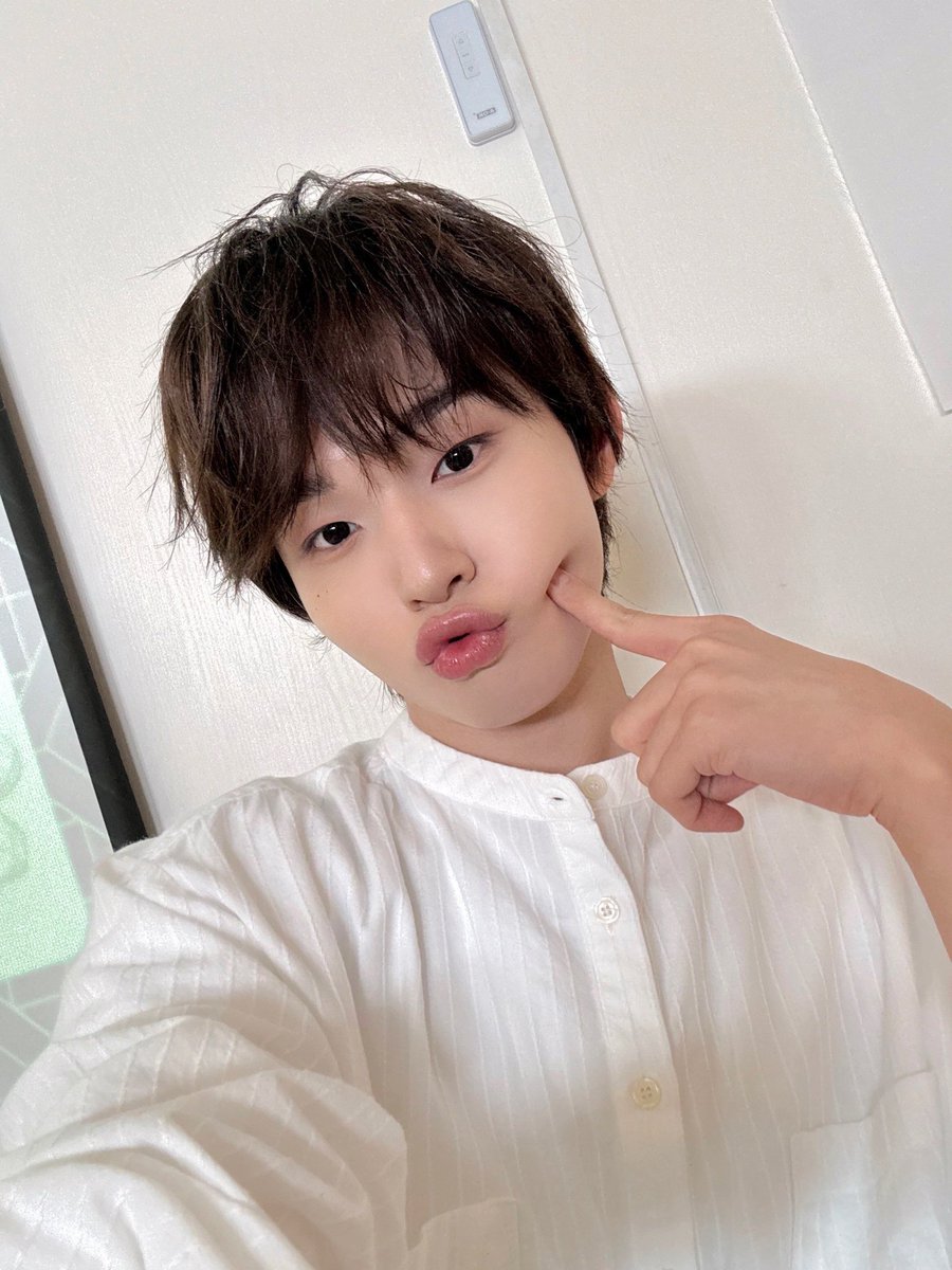gooo_15's tweet photo. 한정선 왜 먹음 말랑말랑찹쌀떡 케이주가 있는데 https://t.co/336TA9dDV9
