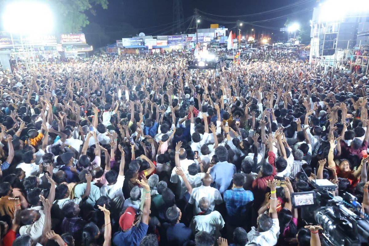 V_Senthilbalaji's tweet photo. மதச்சார்பற்ற முற்போக்கு கூட்டணியின் சார்பாக, கழகத் தலைவர், திராவிட நாயகர், மாண்புமிகு தளபதி @mkstalin அவர்களின் நல்லாசிகளுடன், தாராபுரம் சட்டமன்றத் தொகுதி இடைத்தேர்தலில் போட்டியிடும், கழக வெற்றி வேட்பாளர்,  வழக்கறிஞர் திருமதி எஸ். சுகன்யா  அவர்களை ஆதரித்து, இன்று கழக இளைஞரணிச் செயலாளர், மாண்புமிகு தமிழ்நாடு சட்டமன்ற எதிர்க்கட்சித் தலைவர்  @Udhaystalin அவர்கள் தேர்தல் பரப்புரை மேற்கொண்டார்.. (1/2)
