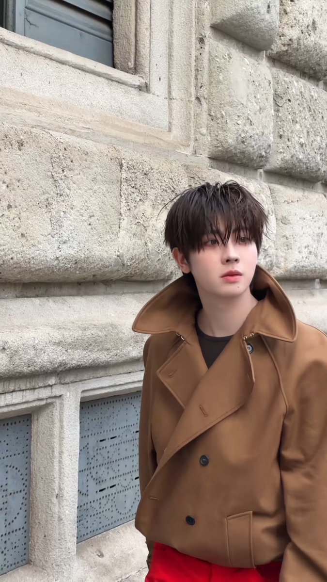ktyn_910's tweet photo. ใครจะมูฟออนลง🤧เฟิร์สโครตสุดโครตหล่ออ เฟิร์สในวัย26อ่ะโตเป็นหนุ่มแล้วว ออร่าออกมากโหมดนายแบบพี่บอกตรงๆว่าใช่ ติ้กถูกตลอดไม่เคยผิดหวังง น้องยังไปได้อีกไกลในทางนี้จริงๆนะคับ🤜🏻🤛🏻❤️🥹

#Firstone 
@firstone_wnk https://t.co/NrwF3Vv8Dn