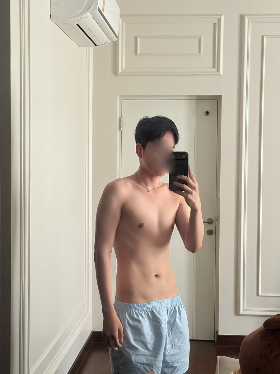 olivyr_'s tweet photo. เพิ่มน้ำหนักสำเร็จจากผอมมาก ขอเวทเพิ่มก่อนนะ555555 https://t.co/h4tRbW2J7M