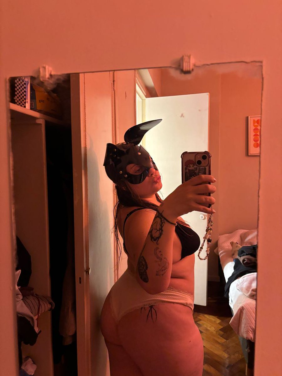 Sametwtdg's tweet photo. Chubby or fat, which word fits me best? https://t.co/zSKYtK4RaD