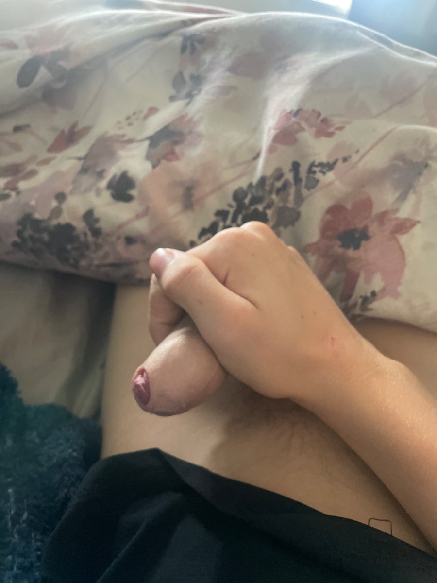 Cocksucker56786's tweet photo. @LivvysFeet69 https://t.co/CXzNwgSPWG