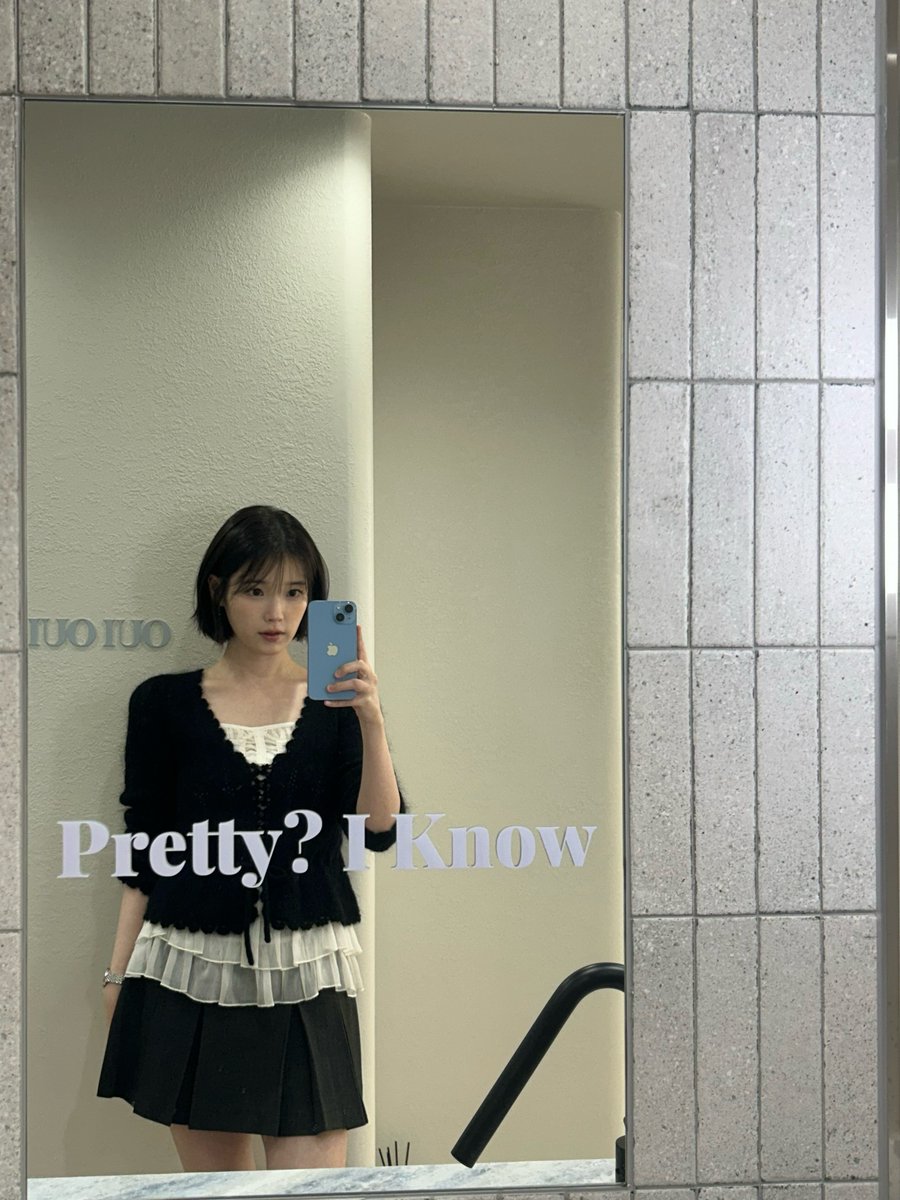 PrettyJiBrasil's tweet photo. 🐥 dlwlrma:
"on&off da pessoa de cabelo curto"
🔗 https://t.co/nVVNQEOxxf
#아이유 #IU #이별로부터 #UnknownPlanet @_IUofficial https://t.co/vadm71LPad