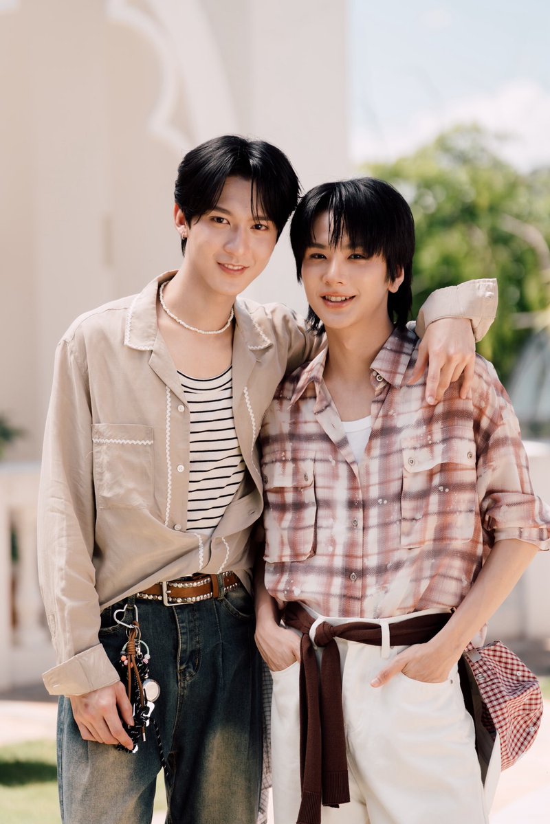 savewrg's tweet photo. เติร์ดยืนยิ้มอะไรอ่ะ

MR FANBOY CHAPTER 5 
#MrFanboyEP5 https://t.co/QyvZdpgmLk